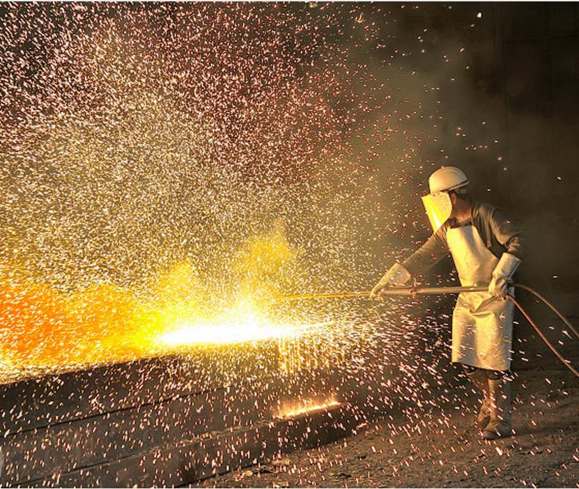Comparação de tecnologia entre máquina de corte a laser e equipamentos tradicionais